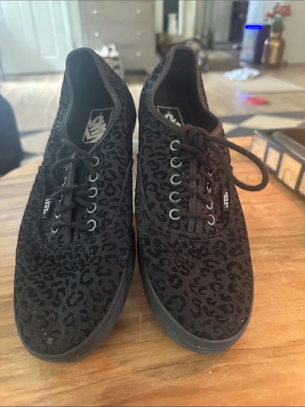 Vans Black Leopard Velvet Low Top Sneakers. Size 9.5